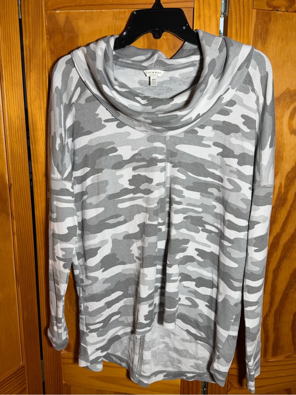 Lucky Brand Women’s Gray & White Camo Cowl Neck Top|Sz M|Neutral